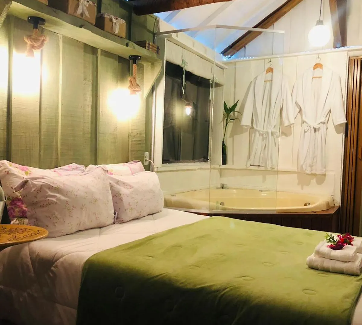 Little Cabana Com Hidromassagem Campos do Jordao Brazil